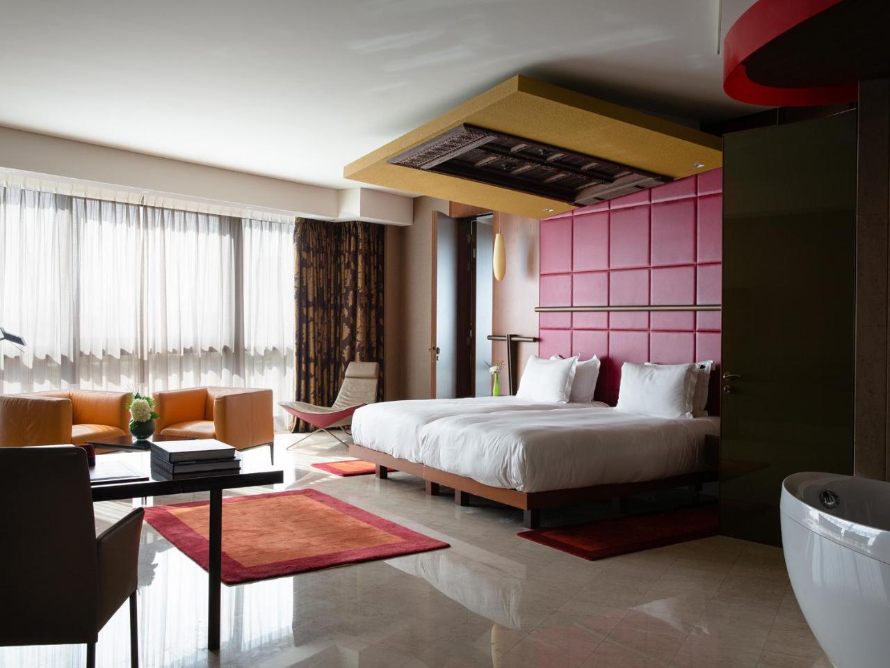 Jumeirah Creekside Готель